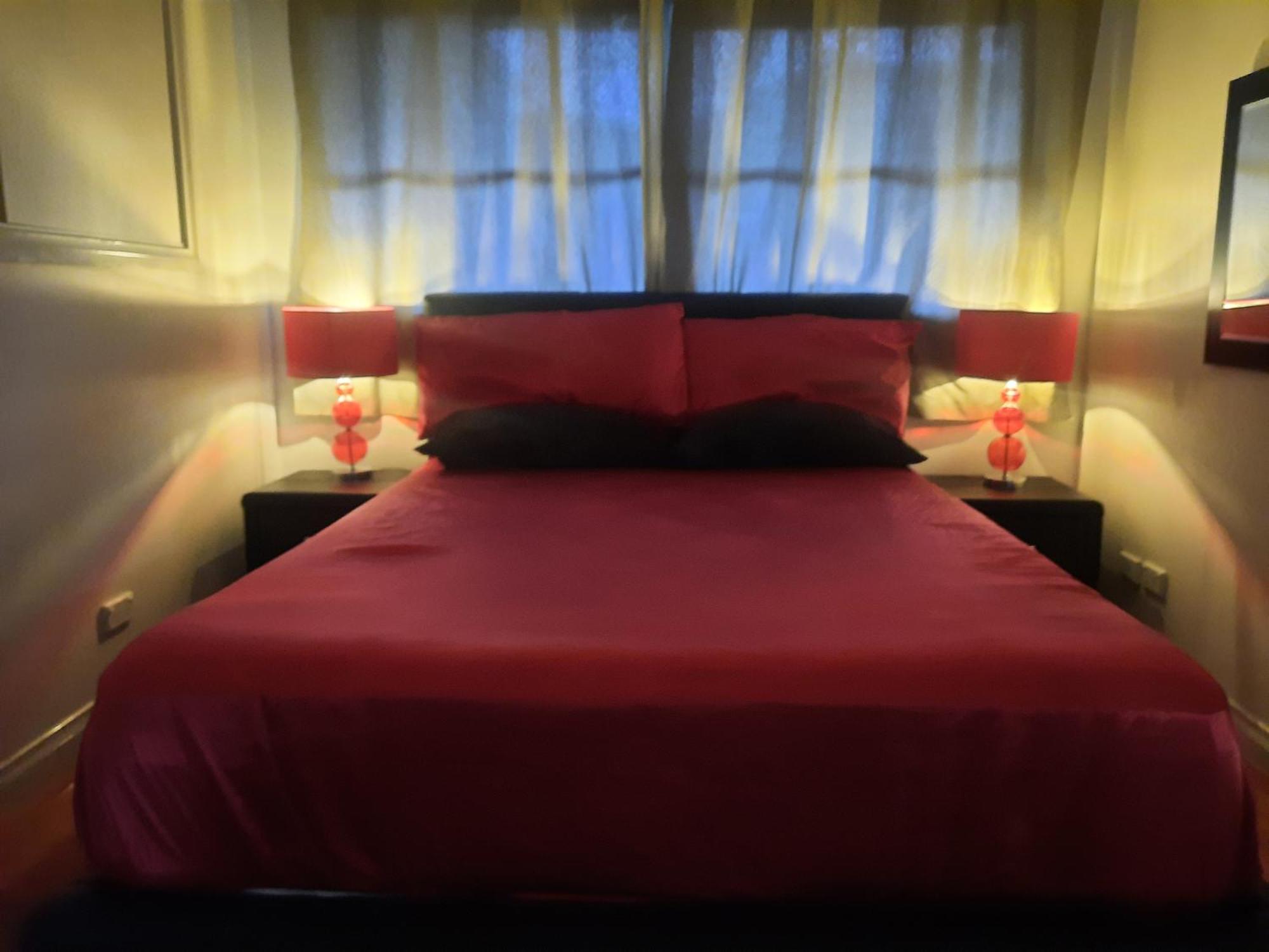 Cock Or Two Kink House Hotel Cockatoo Kültér fotó